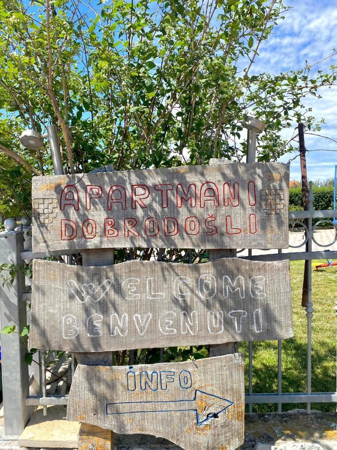 Apartmani Goga Biograd Na Moru Exteriér fotografie